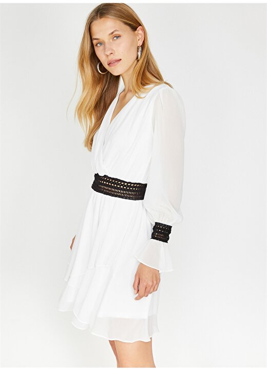 Koton V Yaka Beyaz Elbise 2