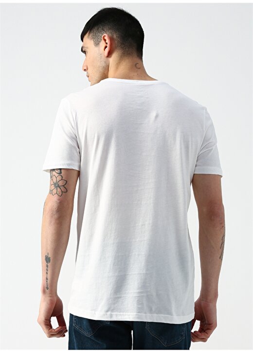 Mavi Cep Detaylı Beyaz T-Shirt 4