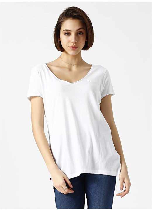 Tommy Jeans V Yaka Basic Beyaz T-Shirt 1