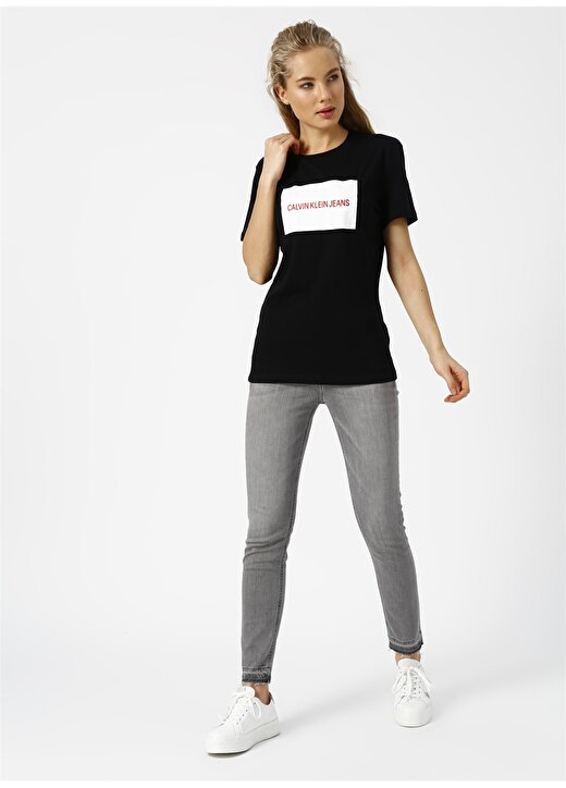 Calvin Klein Jeans Beyaz Kadın T-Shirt INSTITUTIONAL BOX 2