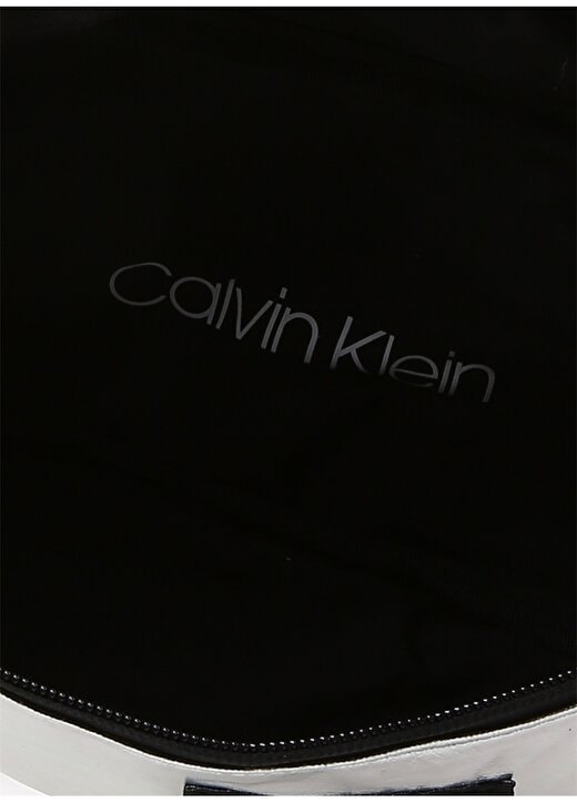 Calvin Klein Postacı Çantası 4