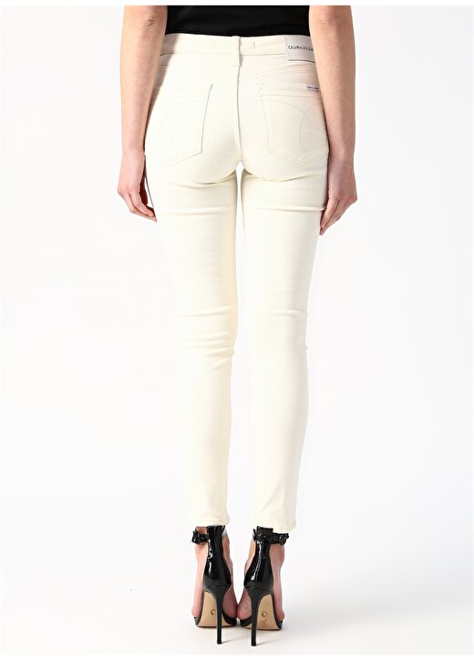 Calvin Klein Jeans Krem Kadın Pantolon MID RISE SKINNY ST 4