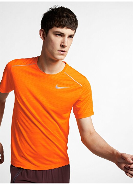 Nike Running T-Shirt 1