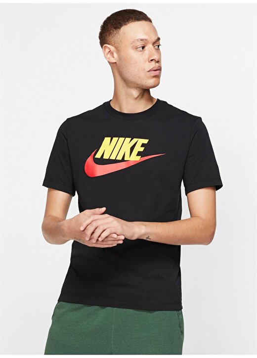 Nike Baskılı Siyah T-Shirt 3