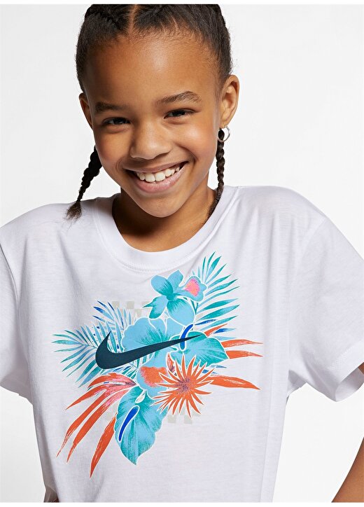 Nike Beyaz Kız Çocuk T-Shirt 3