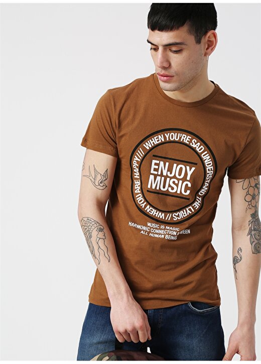 Koton Kahverengi Baskılı Bisiklet Yaka T-Shirt 3