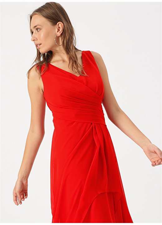 Selen Kırmızı Sırtı Dantel Detaylı Elbise 2
