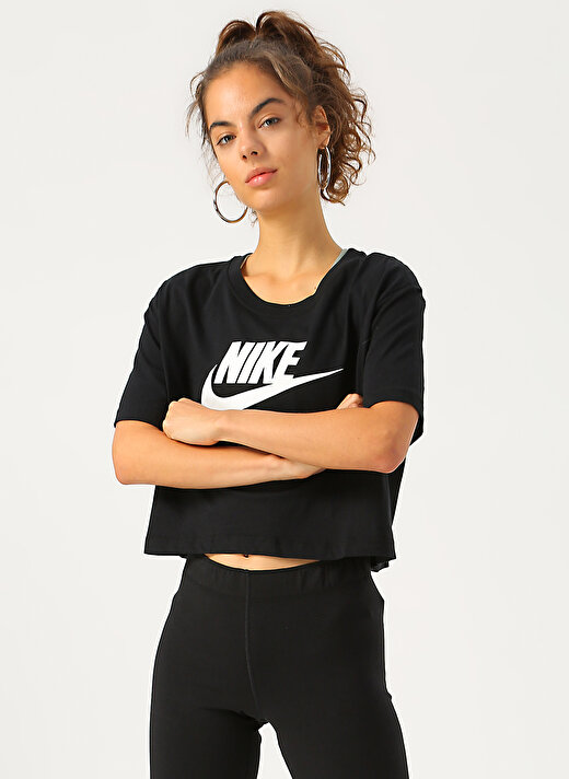 Nike Sportswear Essential Kısa Kadın T-Shirt 4
