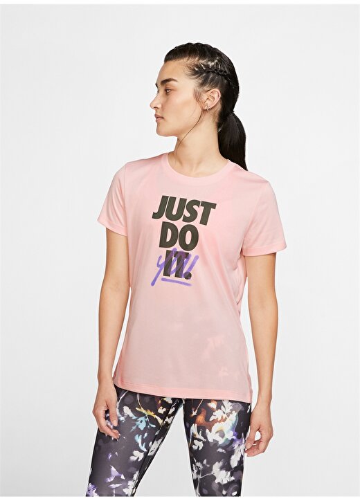 Nike Dri-FIT Kadın T-Shirt 1