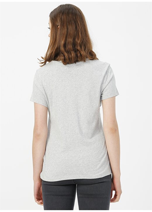 Calvin Klein Jeans Açık Gri Kadın T-Shirt CORE INSTITUTIONAL LOGO SLIM FIT TE 4