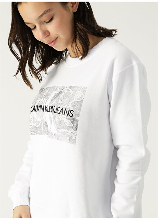 Calvin Klein Jeans Beyaz Kadın Sweatshirt MONOGRAM LACE BOX CN 3