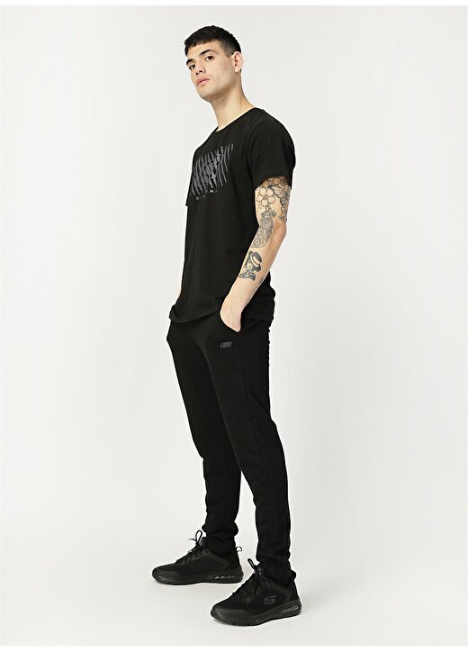 Skechers Siyah Baskılı T-Shirt 2