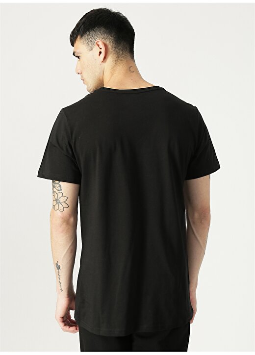 Skechers Siyah Baskılı T-Shirt 4