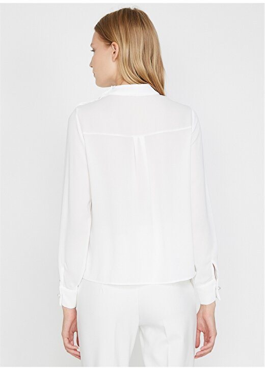 Koton İnci Detay Beyaz Bluz 4