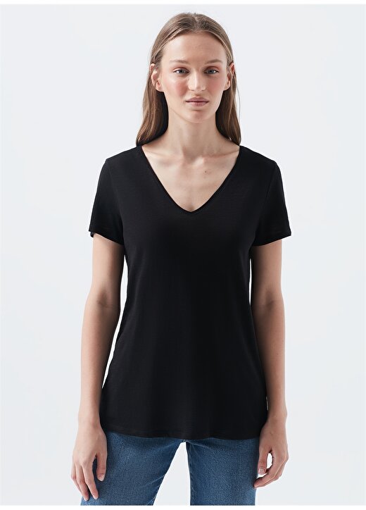Mavi V Yaka Dar Düz Koyu Siyah Kadın T-Shirt 3