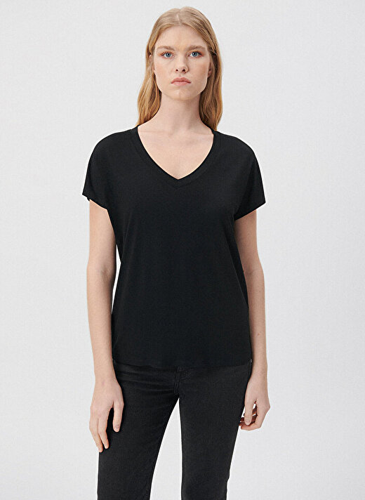 Mavi V Yaka Rahat Düz Siyah Kadın T-Shirt 3