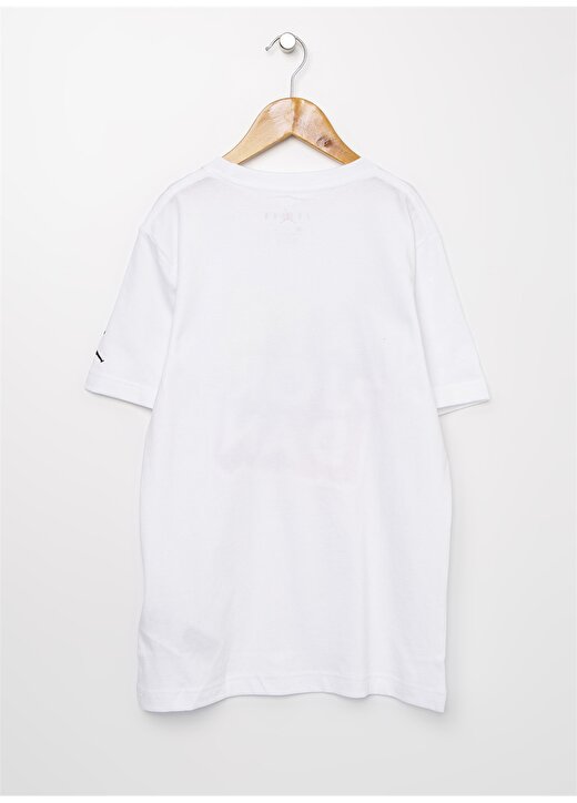 Nike 956859JDB Beyaz Erkek Çocuk T-Shirt 3