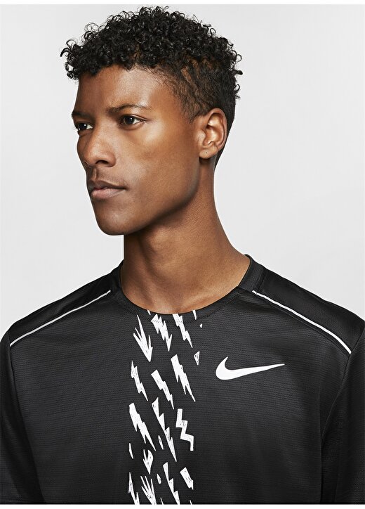 Nike Miler Dri-Fit Koşu T-Shirt 2
