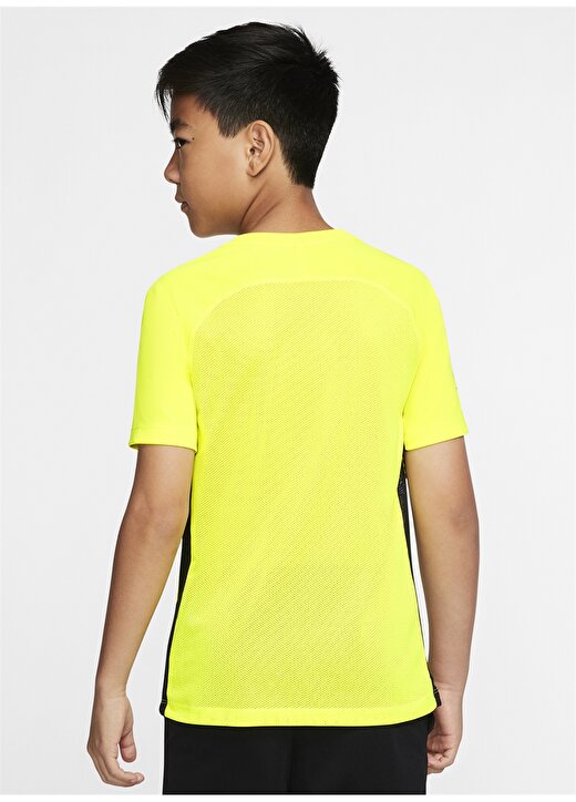 Nike CD1076-757 Sarı Erkek Çocuk T-Shirt 4