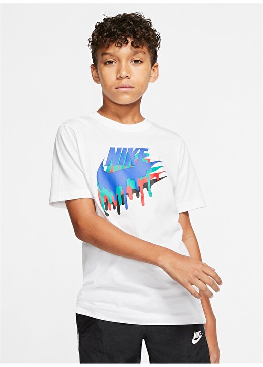 Nike Sportswear Çocuk T-Shirt 1