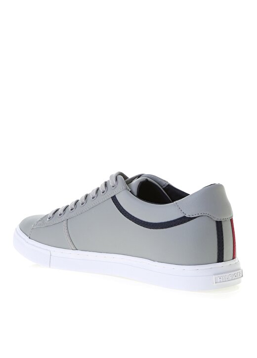 Tommy Hilfiger Essential Leather Sneaker 2