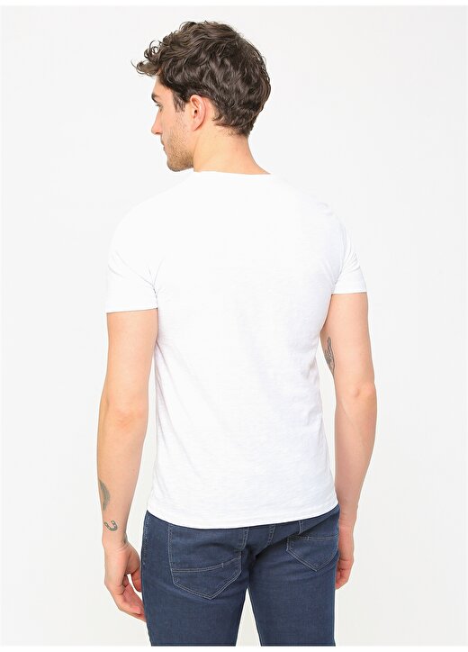 Cazador Beyaz T-Shirt 4