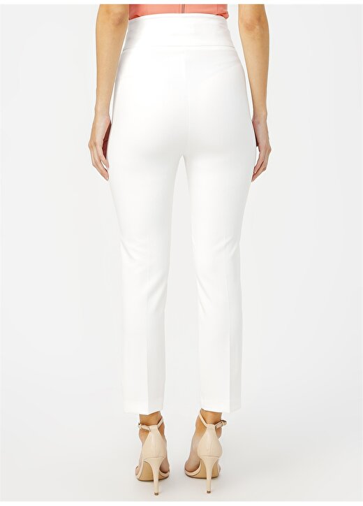 Random Kırık Beyaz Pantolon 4
