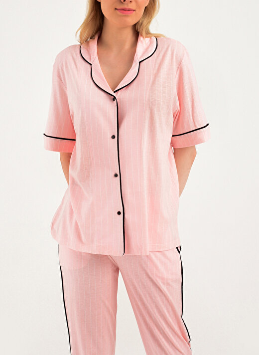 Magic Form 18280 V Yaka   Normal Kalıp Desenli Somon Kadın Pijama Takımı 1