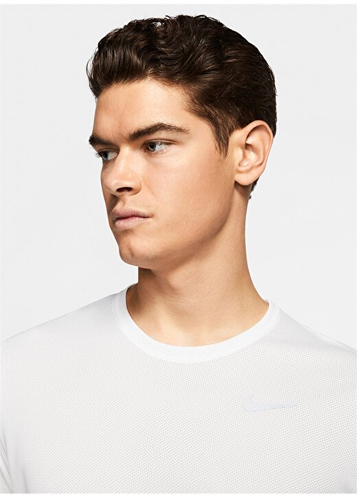 Nike CJ5332-100 Beyaz Erkek T-Shirt 1