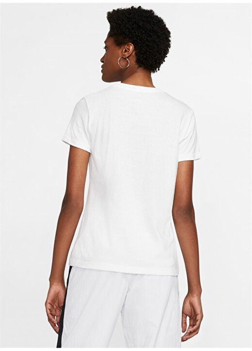 Nike Just Do It Beyaz Kadın T-Shirt 2