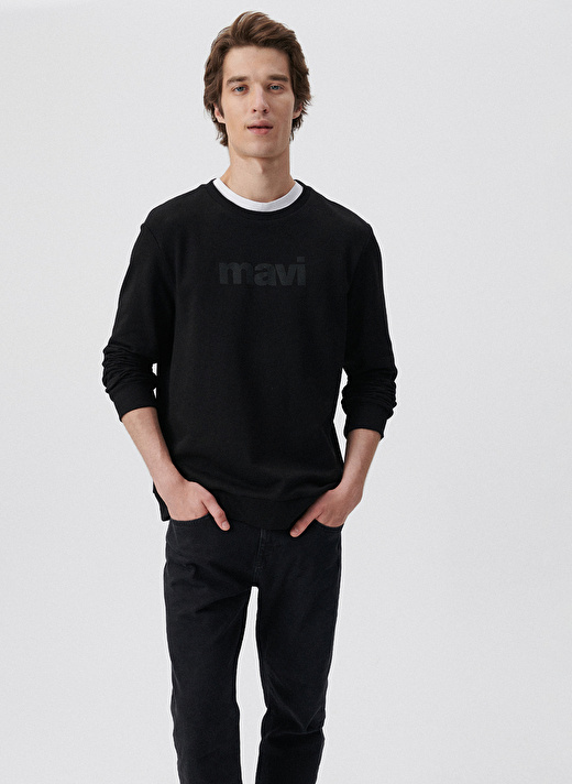 Mavi Bisiklet Yaka Siyah Erkek Sweatshirt 066303-900 MAVİ BASKILI SWEATSHIRT 1