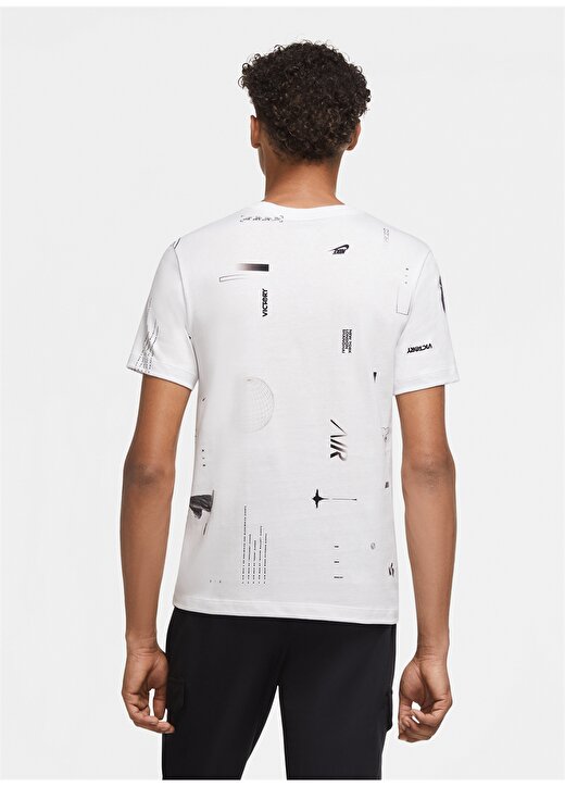 Nike CW0408-100 Beyaz Erkek T-Shirt 4