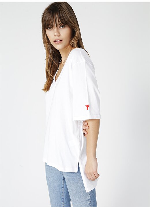 Fabrika Talita Beyaz V Yaka Kadın T-Shirt 2