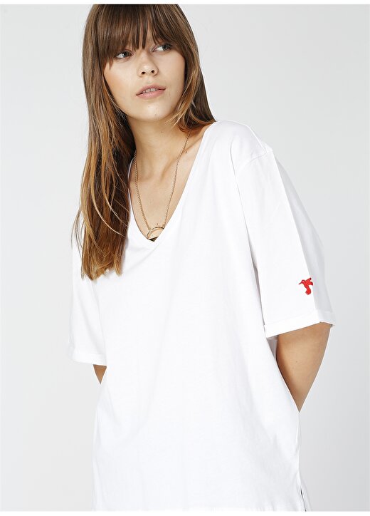 Fabrika Talita Beyaz V Yaka Kadın T-Shirt 4
