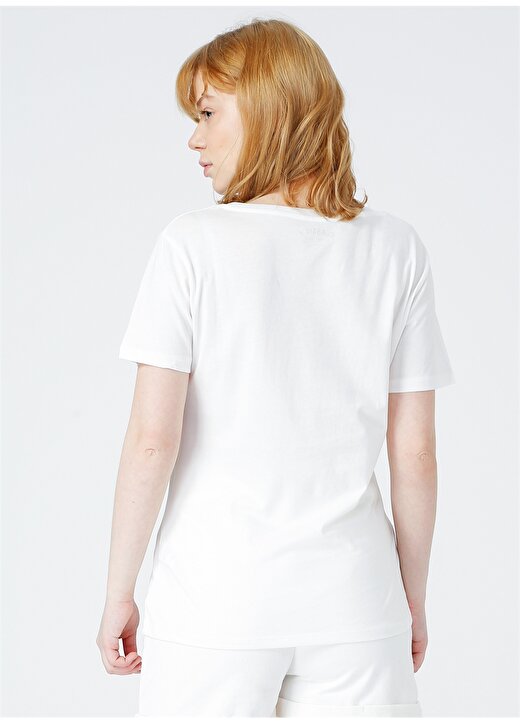 Aeropostale 4412-21 V Yaka Pamuklu Yazıdetaylı Beyaz Kadın T-Shirt 4