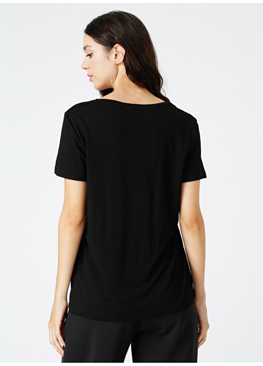 Fabrika Comfort V Yaka Nakışlı Siyah Kadın T-Shirt CM-CHRYSLER 4