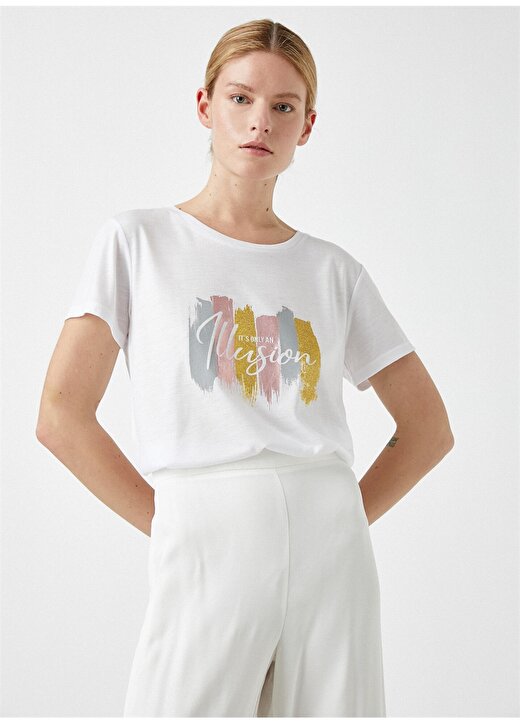 Koton Bisiklet Yaka Fırça Desen Beyaz Kadın T-Shirt 2