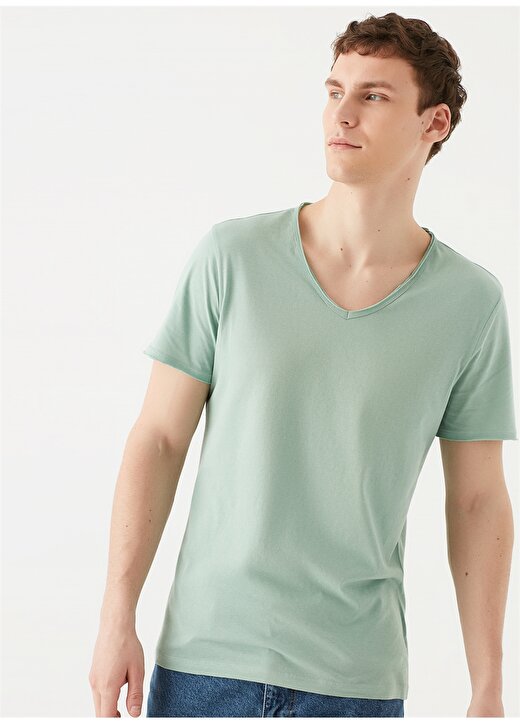 Mavi V Yaka Kısa Kollu Dar Kalıp Düz Koyu Yeşil Erkek T-Shirt 2