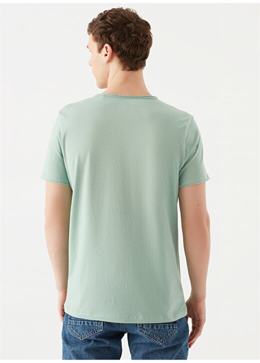 Mavi V Yaka Kısa Kollu Dar Kalıp Düz Koyu Yeşil Erkek T-Shirt 4