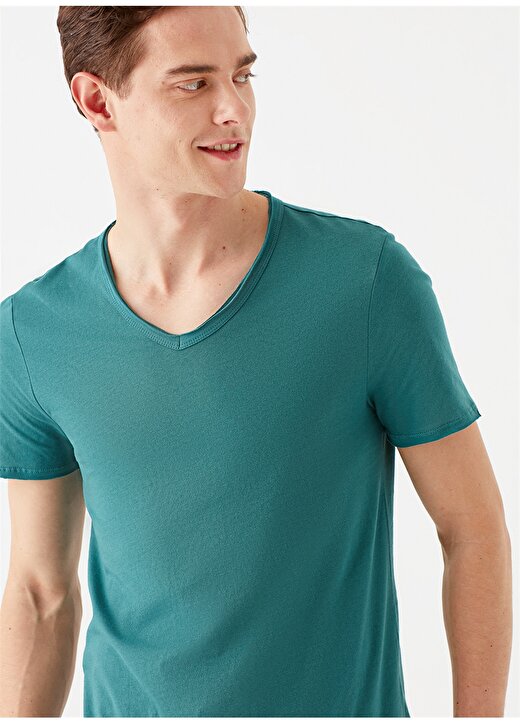 Mavi V Yaka Dar Düz Koyu Yeşil Erkek T-Shirt 2