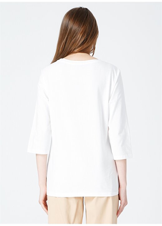 Fabrika Comfort Kayık Yaka Basic Nakışlı Beyaz Kadın T-Shirt CM-REGAN 4