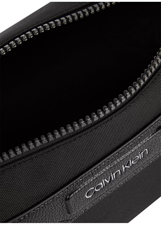 Calvin Klein Siyah Traş Çantası K50K505955 4