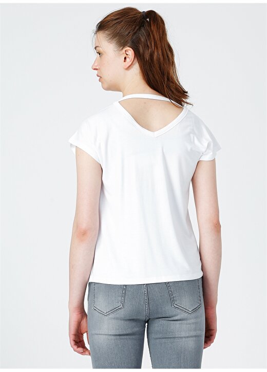 Fashion Friends Kadın Beyaz V Yaka T-Shirt 4