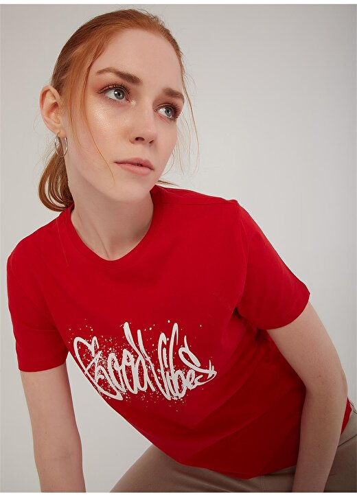 Fashion Friends Kadın Kırmızı Bisiklet Yaka T-Shirt 3