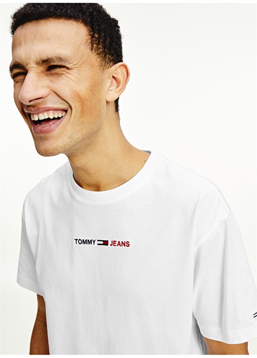 Tommy Jeans Erkek Bisiklet Yaka Beyaz Tişört 2