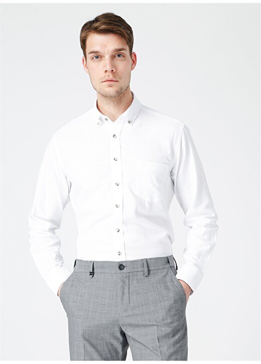 Priv Düğmeli Yaka Comfort Fit Beyaz Erkek Gömlek 1