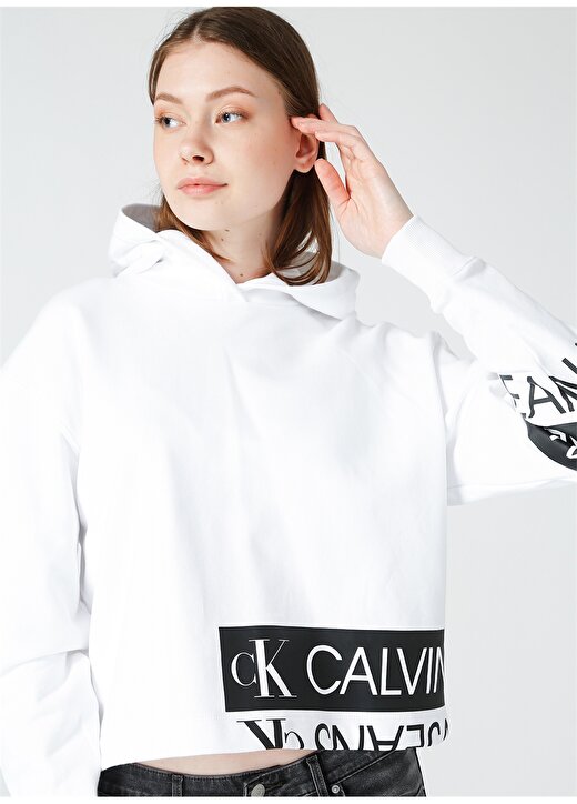Calvin Klein Jeans Kapüşonlu Standart Kalıp Baskılı Beyaz Kadın Sweatshirt J20J215262YAF 3