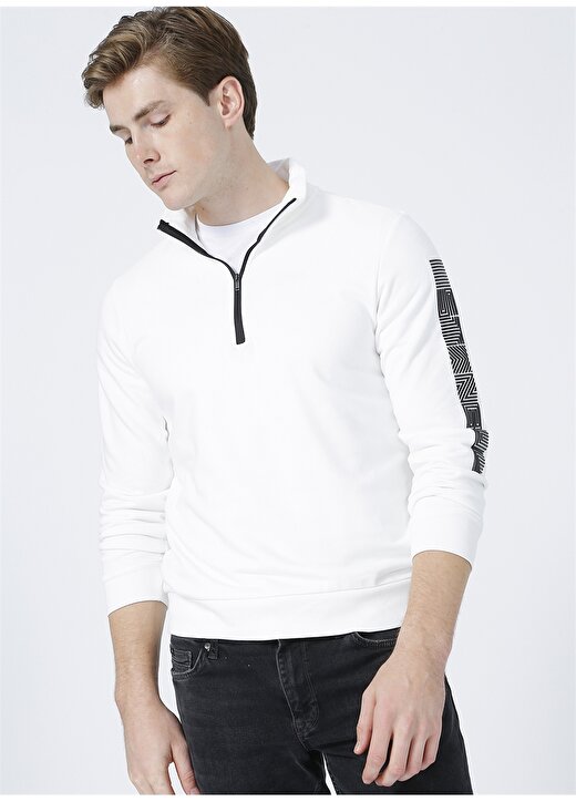 İst X Boyner Bato Yaka Basic Beyaz Erkek Sweatshirt 3