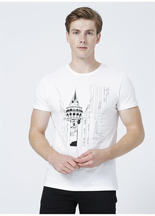 İst X Boyner O Yaka Kısa Kollu Basic Beyaz Erkek T-Shirt 1