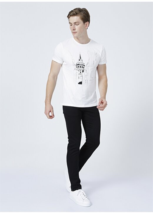 İst X Boyner O Yaka Kısa Kollu Basic Beyaz Erkek T-Shirt 2